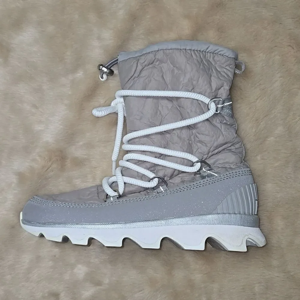 SOREL GRAY KINETIC WATERPROOF  COLD WEATHER PLATFORM BOOTS, SIZE 8.5 - NEW